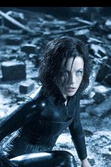 Kate Beckinsale as Selene in Underworld